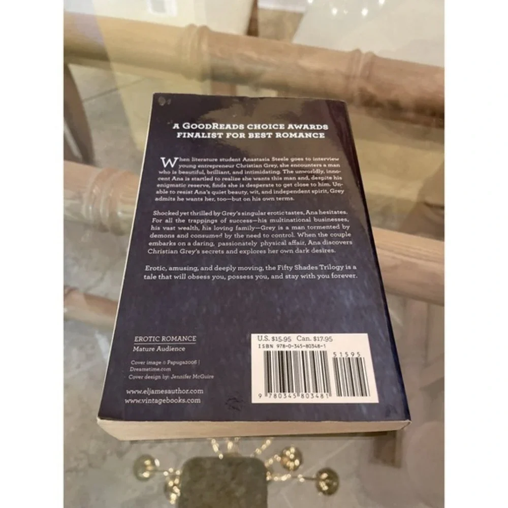Fifty Shades of Grey : Book One‎ of the Fifty Shades Trilogy by E. L. James...